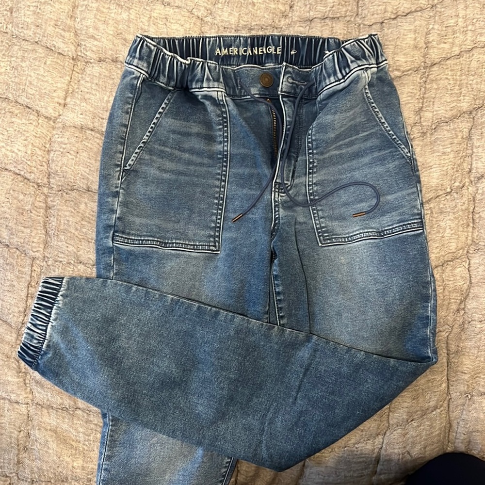 AE Cozy next level high-waisted jegging jogger- size 10R, runs small!